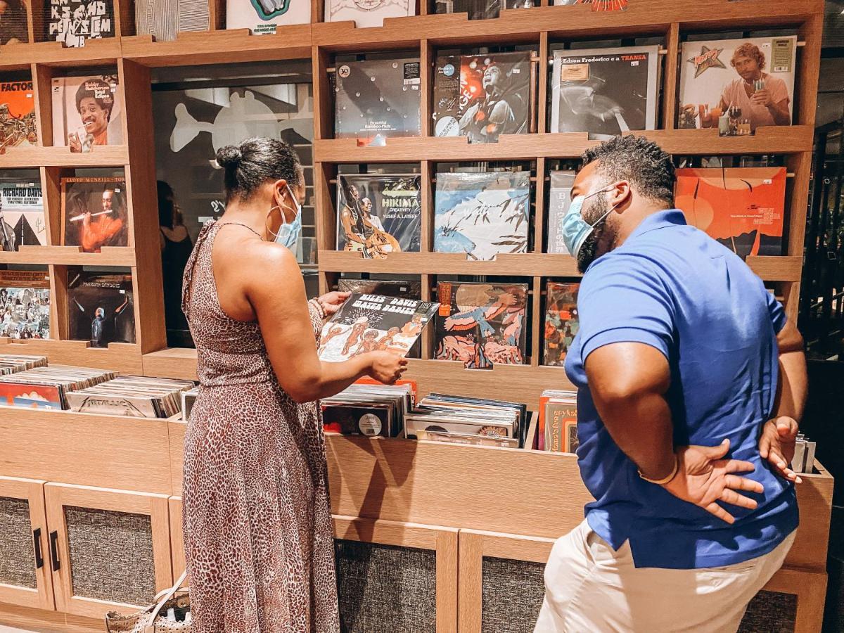 Vignette Collection Yours Truly Dc By Ihg واشنطن المظهر الخارجي الصورة Record store day 2019