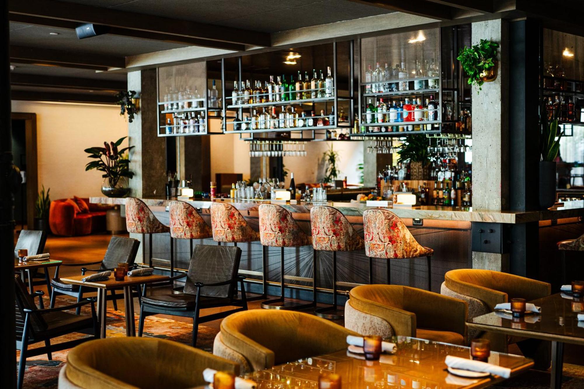 Vignette Collection Yours Truly Dc By Ihg واشنطن المظهر الخارجي الصورة The bar at the restaurant